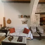 Ivi House In Giolou, Ferienhaus