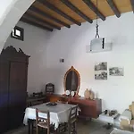 Ivi House In Giolou, Paphos Дом отдыха Пафос