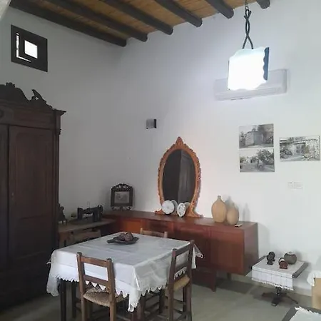 Ivi's House Giolou 펜션 파포스
