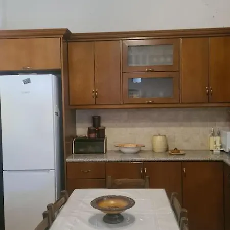 Ivi House In Giolou, Tatil Evi Pafos