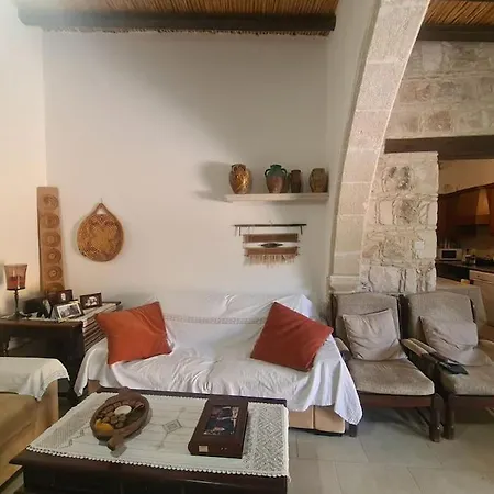 Ivi House In Giolou, Tatil Evi
