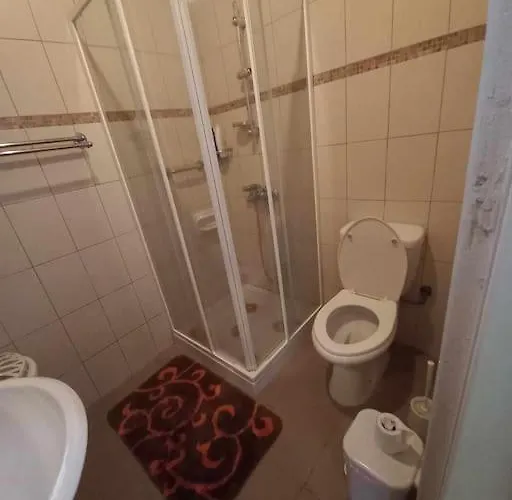 Ivi's House Giolou * パ フォス