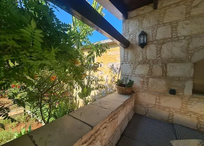 別荘 Ivi's House Giolou *