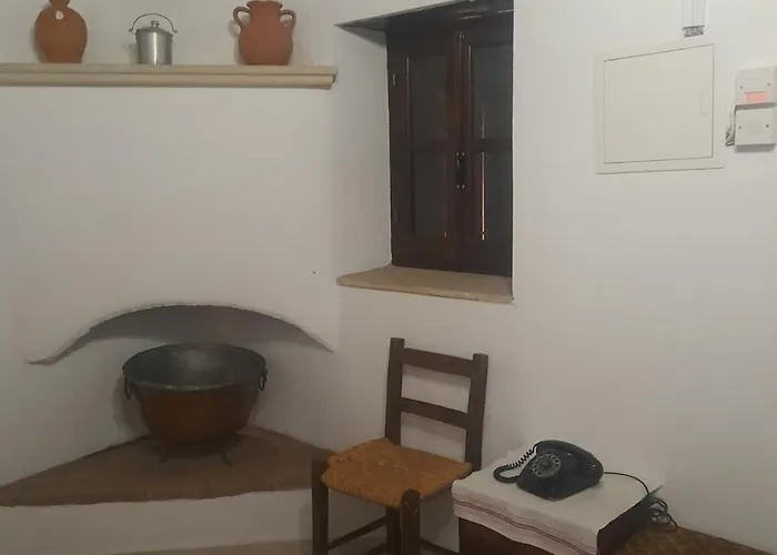 Ivi's House Giolou *