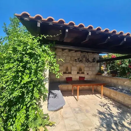 Casa de Férias Ivi's House Giolou