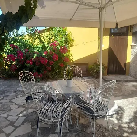 Ivi House In Giolou, * Πάφος