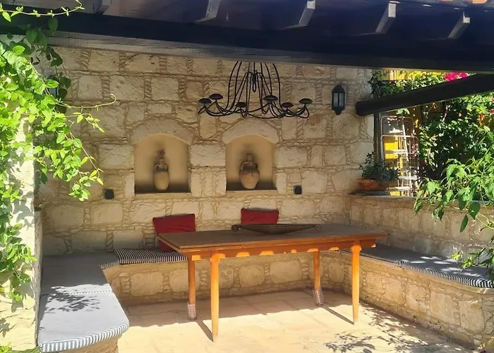 Ivi's House Giolou Vakantiehuis *